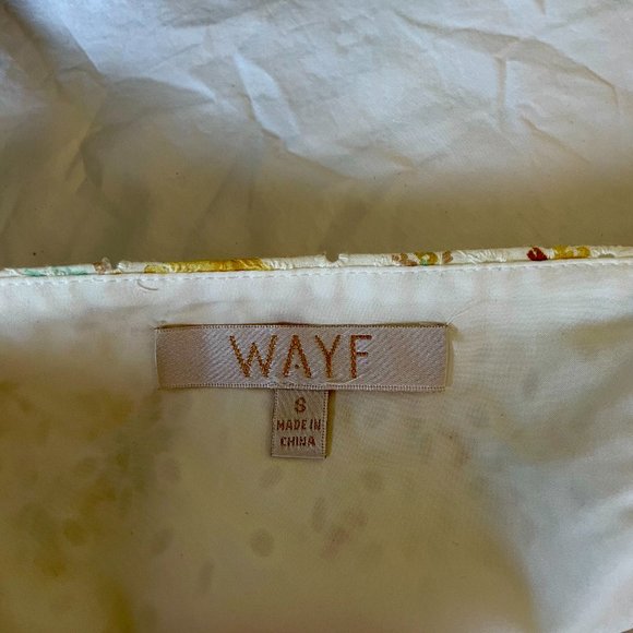 Floral Ruffle Top - Picture 6 of 6